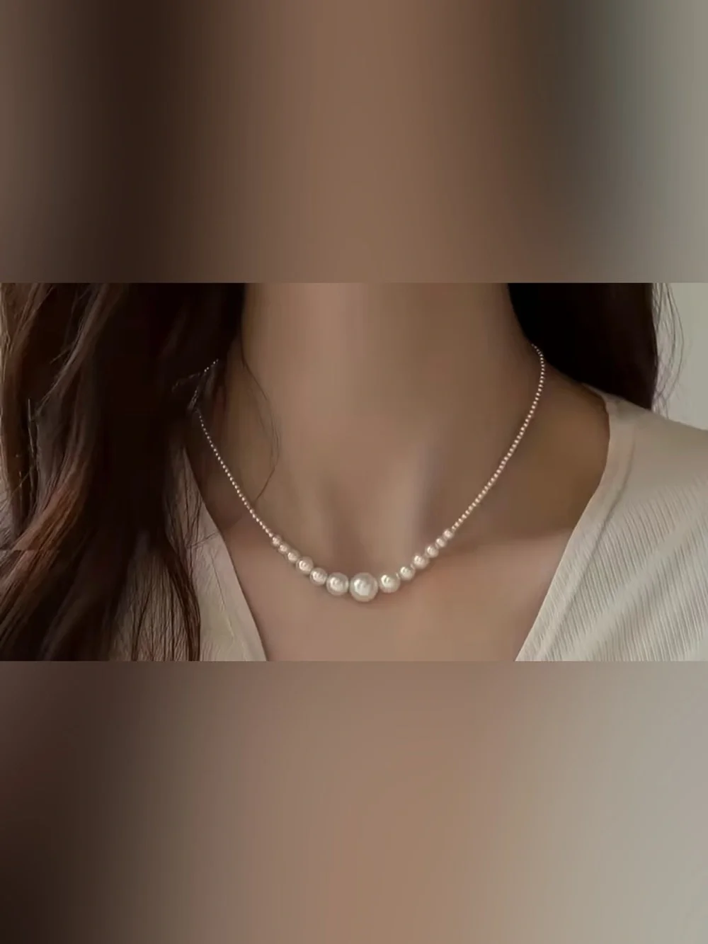 Faux White Pearl Beaded Necklace -
